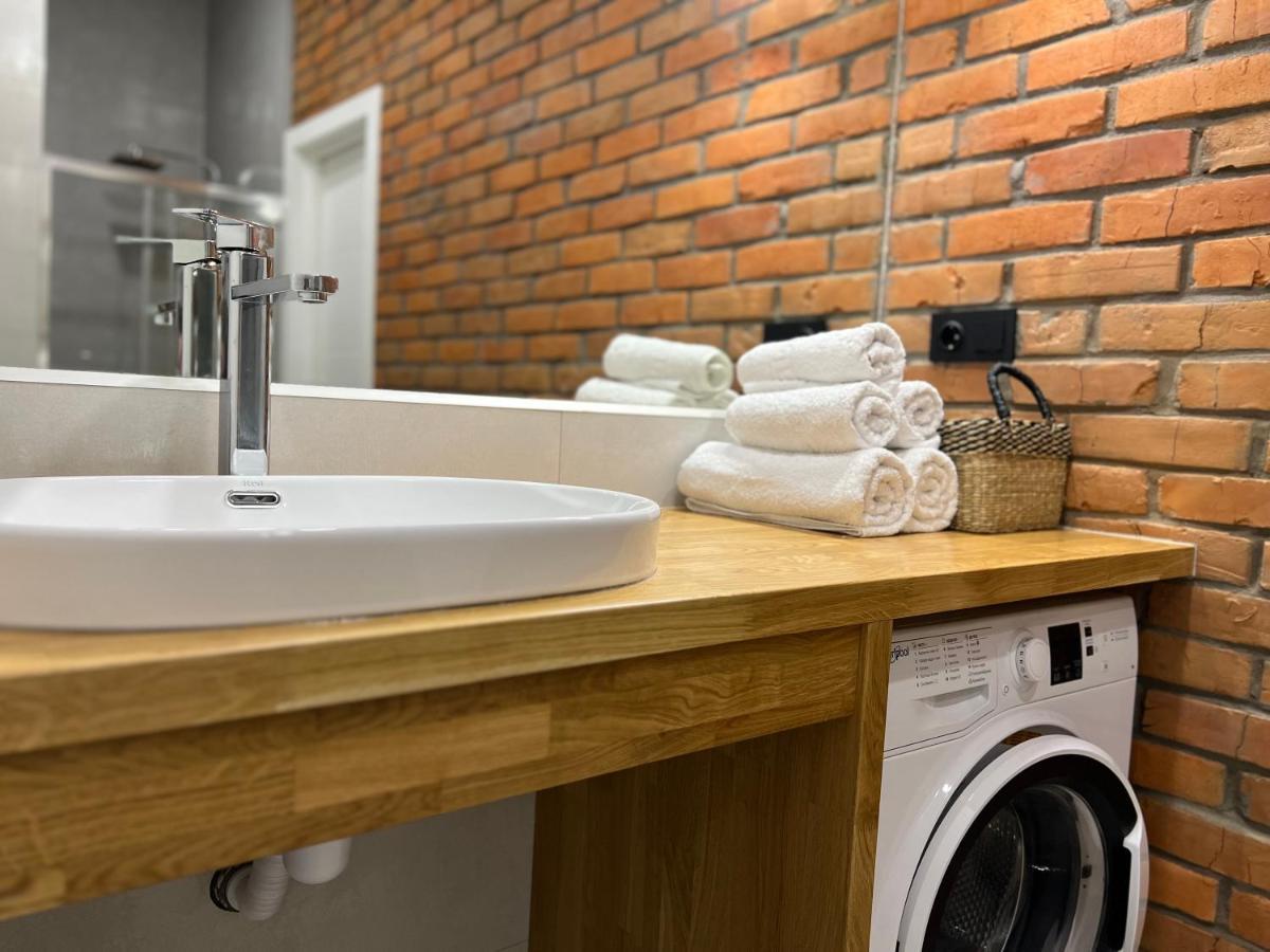 «Гори́Ще На Площі Польський Ринок» Apartment Kamianets Podilskyi Bagian luar foto